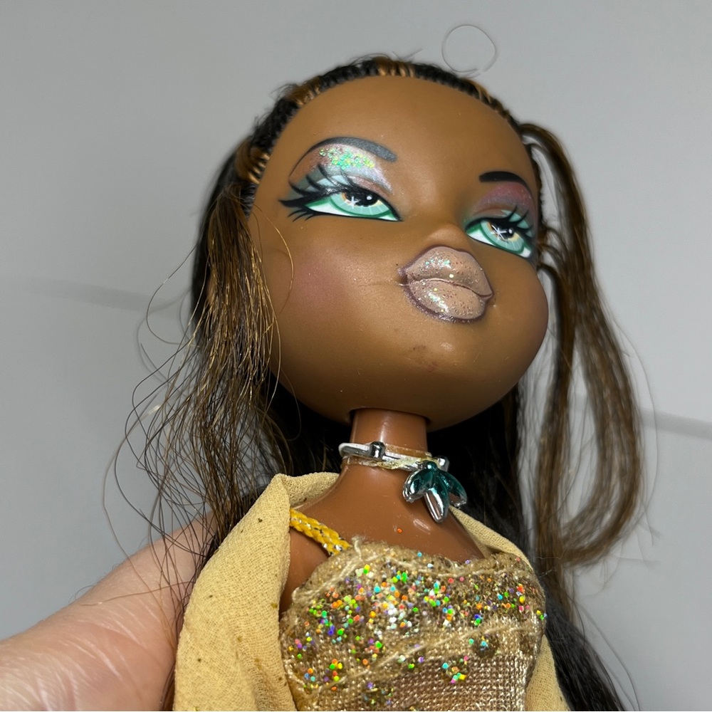 Vintage 2003 Bratz Formal Funk Sasha Doll Gold Dress Secondary Outfit Prom Y2k - Picture 15 of 15